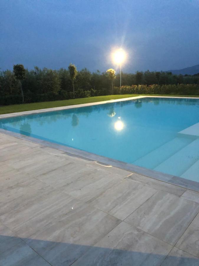 לוקה Agriturismo Casa Rosa מראה חיצוני תמונה