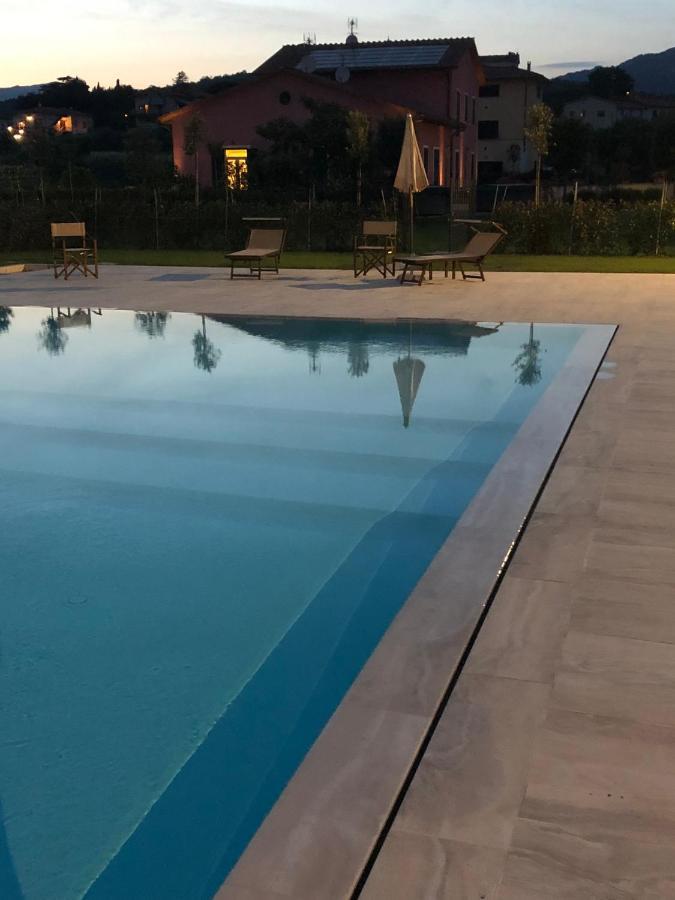 לוקה Agriturismo Casa Rosa מראה חיצוני תמונה