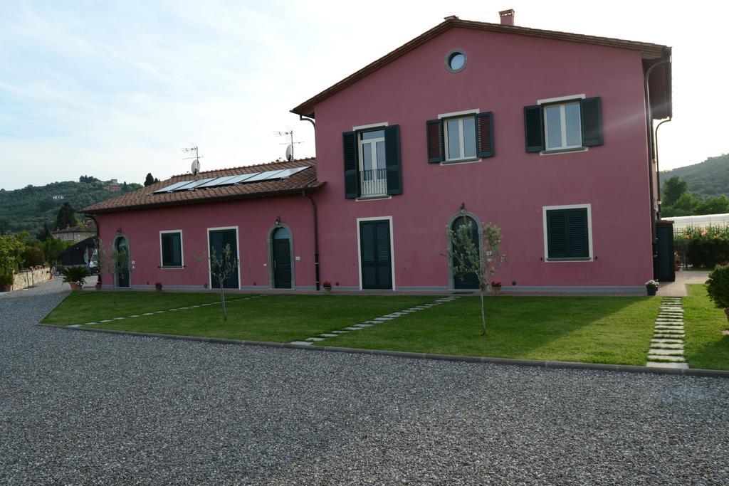 לוקה Agriturismo Casa Rosa חדר תמונה